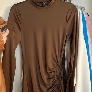 Windsor Bodycon dress!🤎